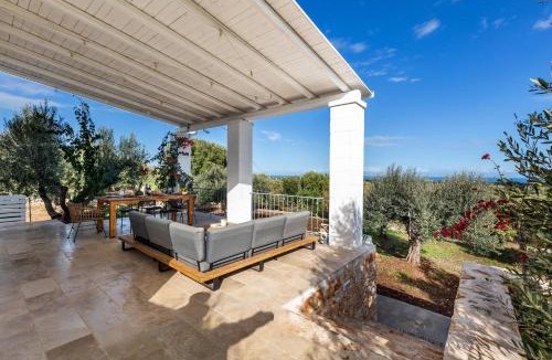 Fasano Villa | Villa de Bellis by BarbarHouse