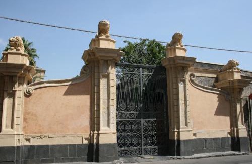 Santa Tecla House | Villa dei leoni