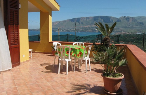 Trappeto Villa | Villa Dia Beautiful Horizons relaxing vacation