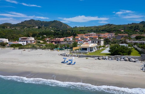 Province of Messina Apartment | VILLA EOLIA Sicily beachfront apartments