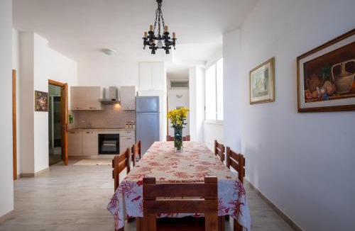 Sant'Isidoro House | Villa Gaudì - Pedrera
