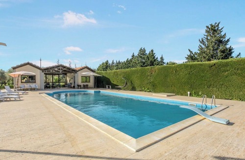 Comiso Villa | Villa in Comiso with 3 bedrooms sleeps 6