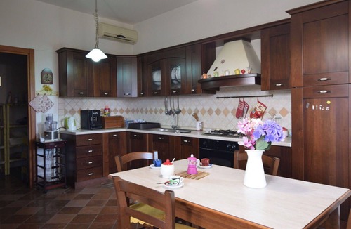 Monterosso Almo Villa | Villa in Monterosso Almo with 3 bedrooms sleeps 8