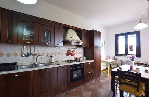 Monterosso Almo Villa | Villa in Monterosso Almo with 3 bedrooms sleeps 8
