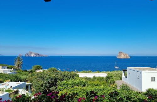 Panarea Apartment | Villa in Panarea with an amazing view