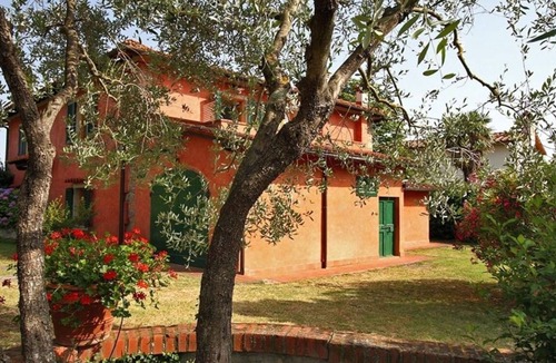 Reggello Villa | Villa in Reggello with 5 bedrooms sleeps 12