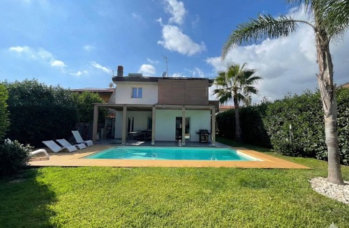 Trecastagni Villa | Villa india: private pool between etna and the sea