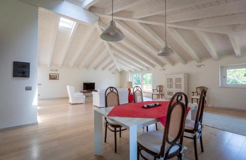 Dormelletto Villa | Villa La Fortezza