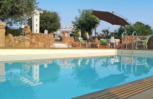 Torricella Villa | Villa La Rezza with pool, garden, and pacious terrace