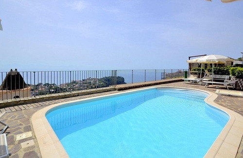 Scala House | Villa Laila A, fully refundable with voucher*: A pleasant and spacious apartment which faces the sun and the sea, with Free WI-FI.