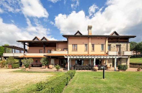 Soci Villa | Villa le Greti 16 by VacaVilla