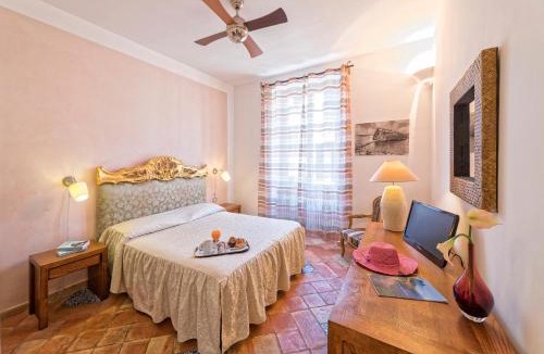 Ischia Ponte Bed & Breakfast | Villa Lieta