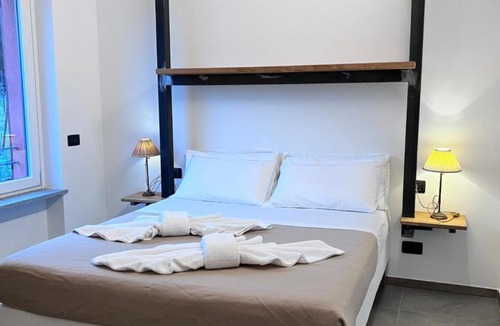 Borgonovo Apartment | Villa Lilli Beta Bella - Appartamento Rosso Whispering Vines