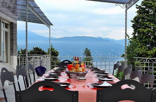 Baveno Villa | Villa Liside, fully refundable with voucher*: A charming three-story villa situated on a promontory facing the lake, with Free WI-FI.