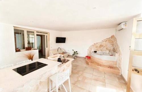 Taranto House | villa mina con vasca idromassaggio