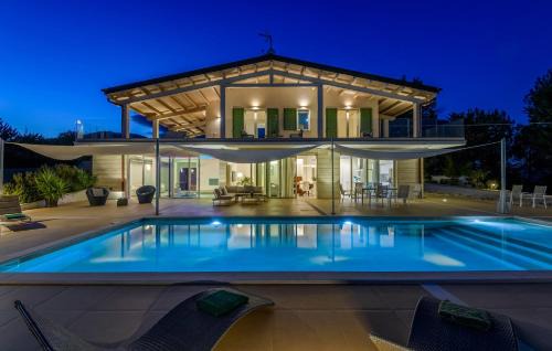 Acqualagna Villa | Villa Montefalcone 8 by Marche Holiday Villas
