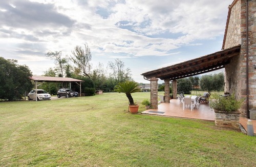 Capannori Villa | Villa 'Ringo' with Private Pool, Private Garden and Wi-Fi
