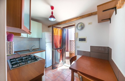 Marina di Campo Villa | Villa "Roberta" 400 Meters From the Sea