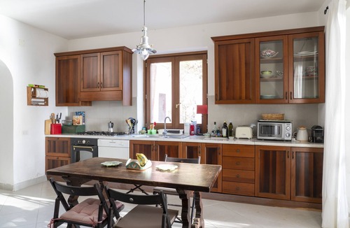 Santa Maria di Castellabate Villa | Villa sea view, sleeps 8, Castellabate