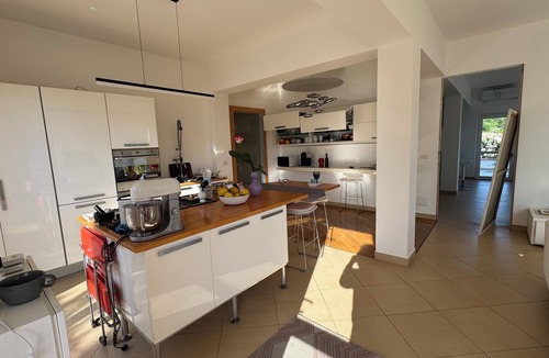 Torbora House | Villa Sofia