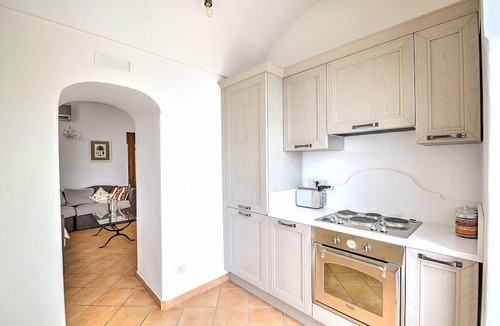 Nocelle Villa | Villa Sultana: A splendid and luminous three-story villa situated on a promontory facing the sea, with Free WI-FI.