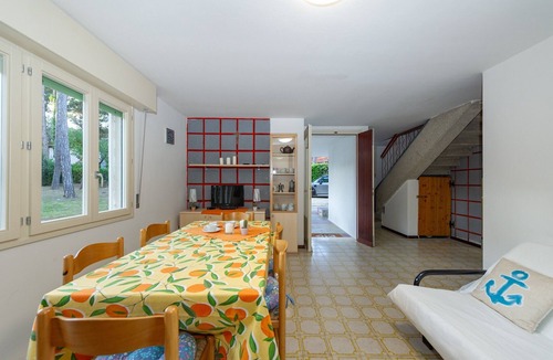 Lignano Pineta Villa | Villa Tiziana – Spacious Villa with Large Private Garden in Lignano Sabbiadoro, Surrounded by Pine Forest