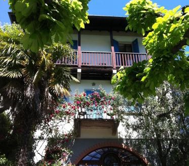 Isola dei Pescatori Hotel | Villa Toscanini