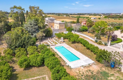 Galatina Apartment | Villa Vallone Luxury With Pool - Happy Rentals