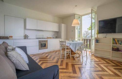 Orta San Giulio Apartment | Villa Vescovo Appartamento con accesso al lago