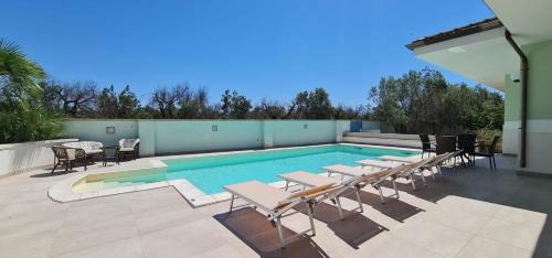 Marina di Mancaversa Apartment | Villa Vimade con Piscina Privata