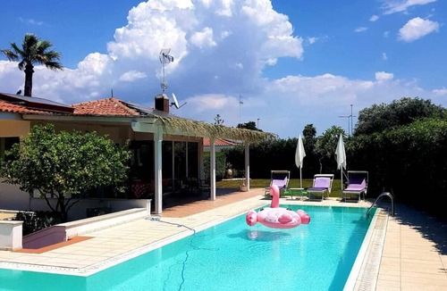 Marina di Ragusa Villa | Villa with private pool at 300 meters from the sea!