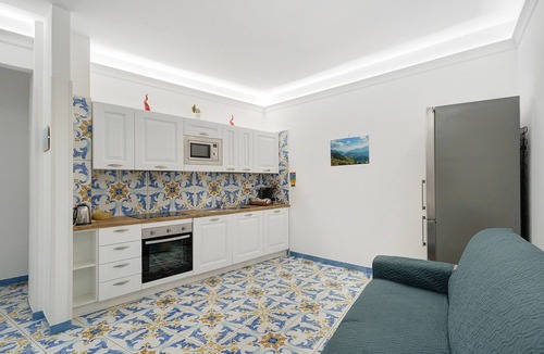 Pucara House | Vincanto Maiori Amalfi Coast Holiday Home with Mountain View, Wi-Fi & Air Conditioning