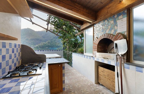 Pucara House | Vincanto Maiori Amalfi Coast Holiday Home with Mountain View, Wi-Fi & Air Conditioning