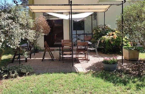 Ro Apartment | Vrbo Property