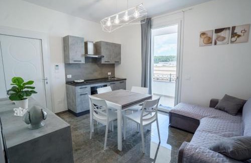 Supersano Bed & Breakfast | White & Grey
