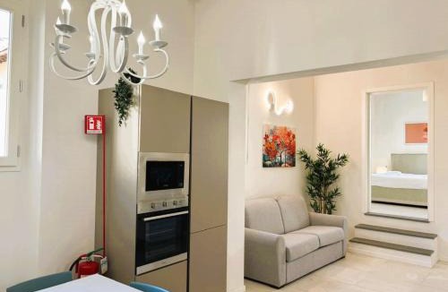 Isolotto Apartment | White Iris Apartment