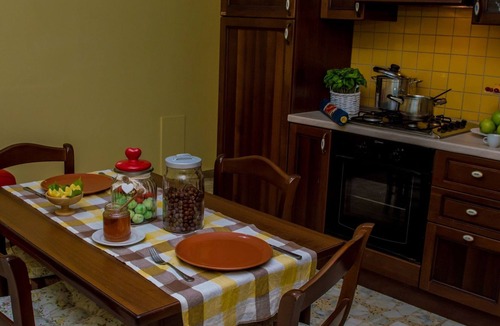 Palinuro Apartment | Wohnung in Centola mit gemeinsamem Pool, Terrasse und Grill by Interhome