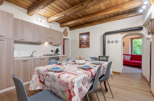 Piasco House | Wonderful private villa for 5 guests with WIFI, hot tub, TV, patio, pets allowed and panoramic v.