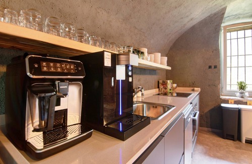 Carlazzo House | Workation Castle: Casa Galbiga & Casa Tremezzo
