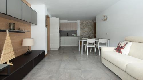 Isolaccia Apartment | Zardin 7