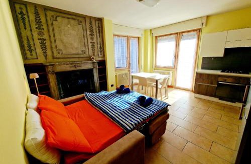Madonna di Tirano Apartment | ZERO DISTANCE - ONE MINUTE TRAINS STATIONS - Tirano center
