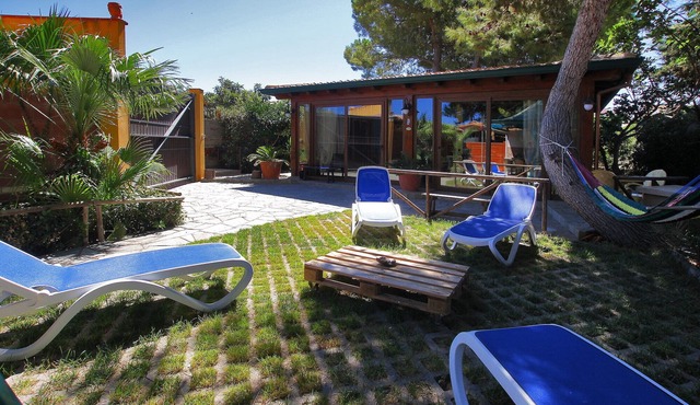 5 Bedrooms, 4 Bathrooms, WiFi, Garden, Barbecue, Outside Kitchen, Public Pool
