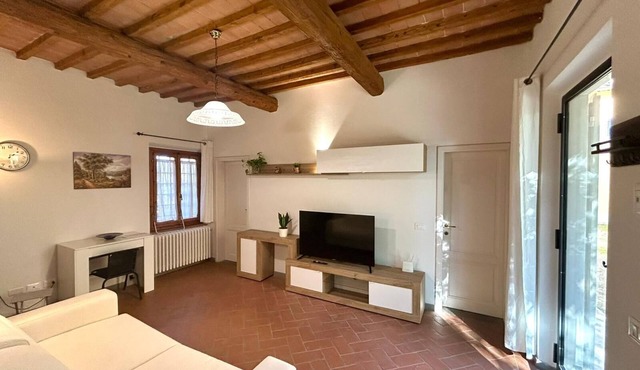 A relaxing and comfortable apartment just a stone's throw from Villa Costanza.La, the gateway to Florence