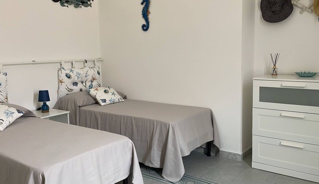 A stone's throw from the sea - lovely three-room apartment in Locri