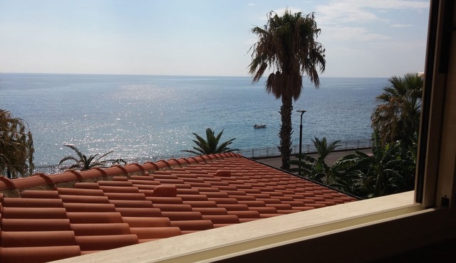 "Akron" sea view near Taormina