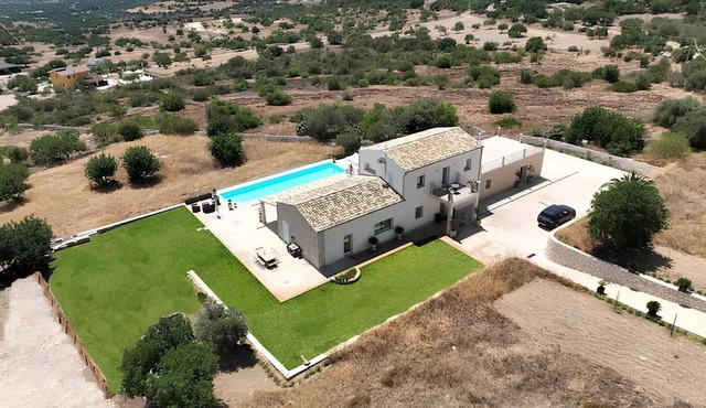 Amazing Villa Front sea with pool