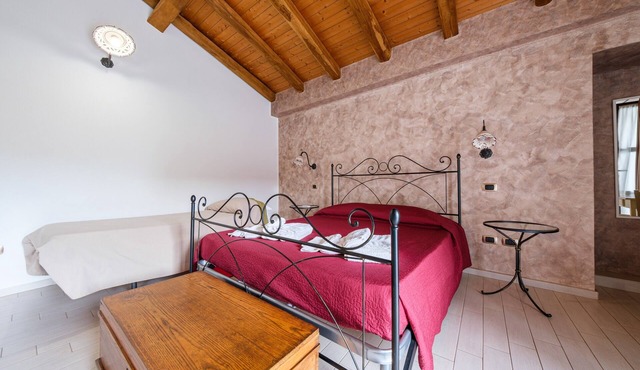 Antico Casale Gioiosa Marea Suite with Sea View, Wi-Fi and Air Conditioning