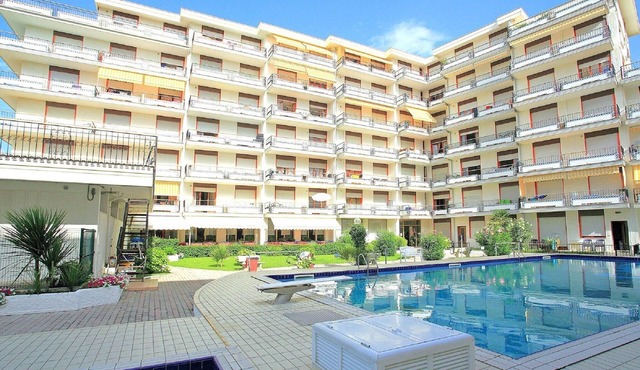 Apartment near Venice with Sandy Beaches