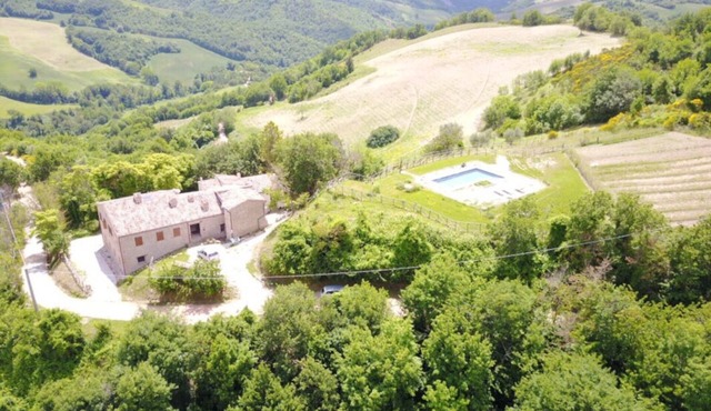 Apartment in farmhouse, "Il Camino che non c'è", in the heart of Montefeltro.