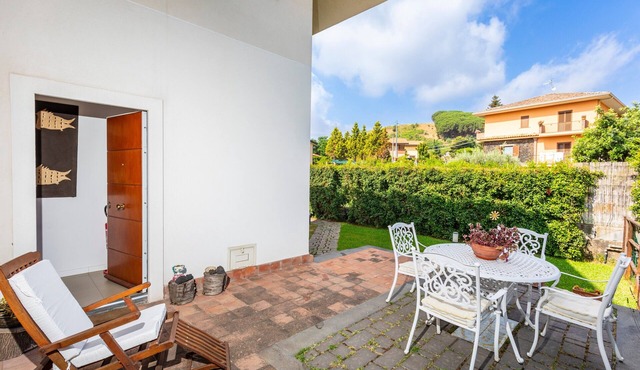 Apartment 'La Fastuca' with Mountain View, Wi-Fi and Air Conditioning